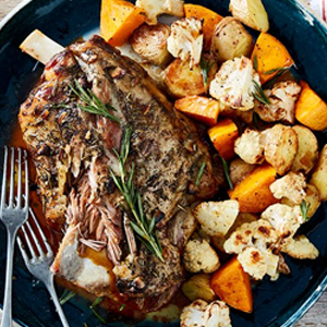 Slow Cooked Lamb Shanks in Red Wine Sauce