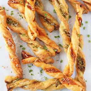 Pesto Parmesan Pastry Straws